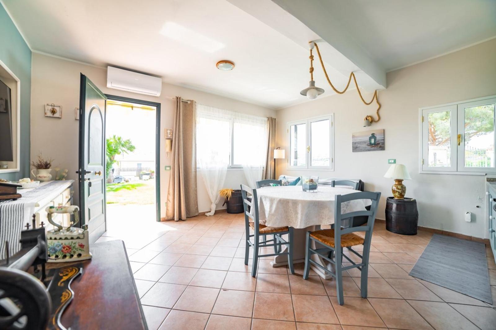 Appartement Chez Elle à Imperia Chambre photo